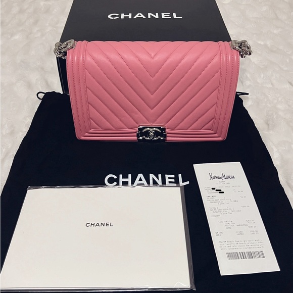 CHANEL PINK CALFSKIN NEW MEDIUM CHEVRON BOY BAG - Picture 4 of 10